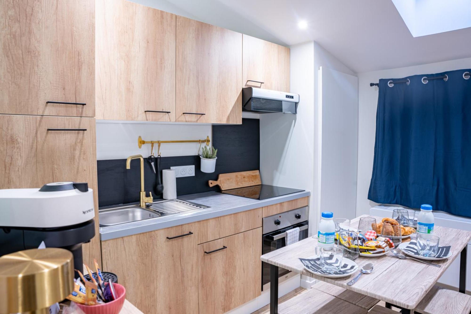 Food And Chill - Deux Appartements Hypercentre - 1 Theme Cinema - By Primo C0Nciergerie Tournus Exterior foto